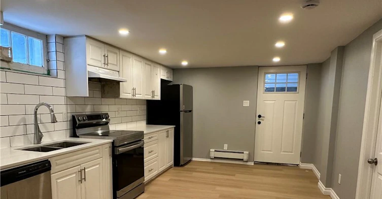LOWER-80 Glen Road, Kitchener, ON, N2M 3E8 - 2