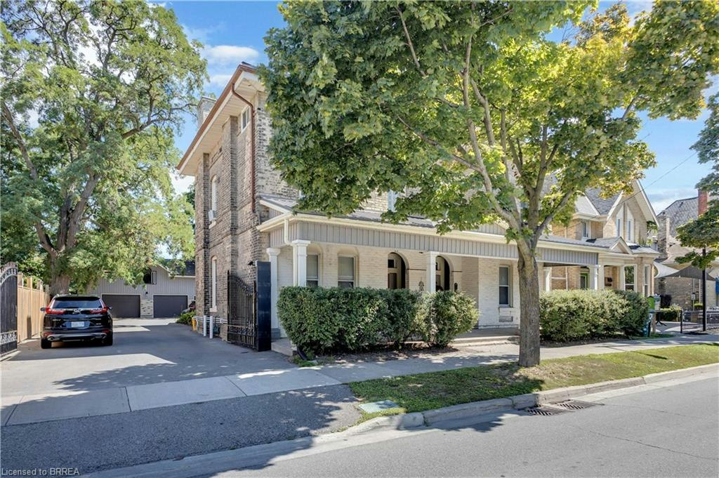 UPPER-107 Brant Avenue, Brantford, ON, N3T 3H4 - 3