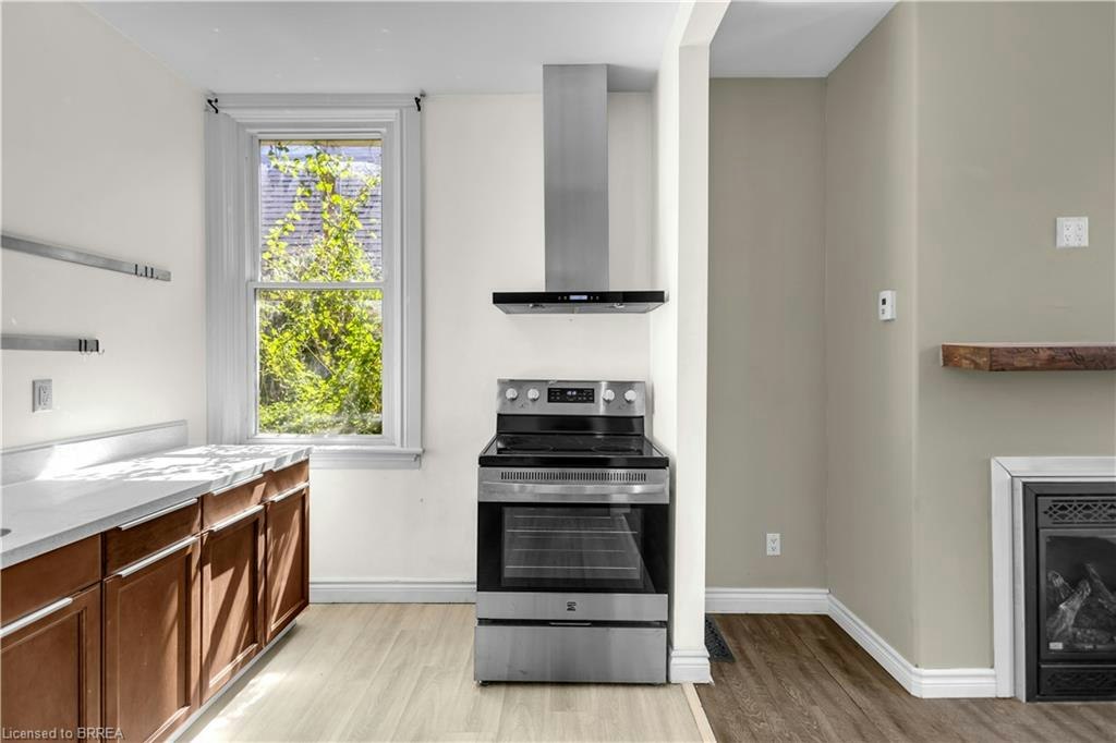 UPPER-107 Brant Avenue, Brantford, ON, N3T 3H4 - 9
