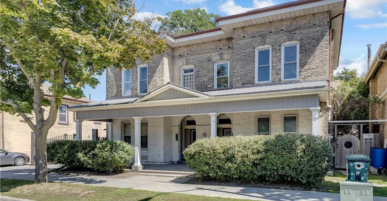 UPPER-107 Brant Avenue, Brantford, ON, N3T 3H4 - 2