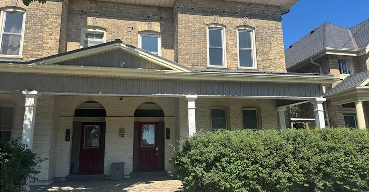 UPPER-107 Brant Avenue, Brantford, ON, N3T 3H4