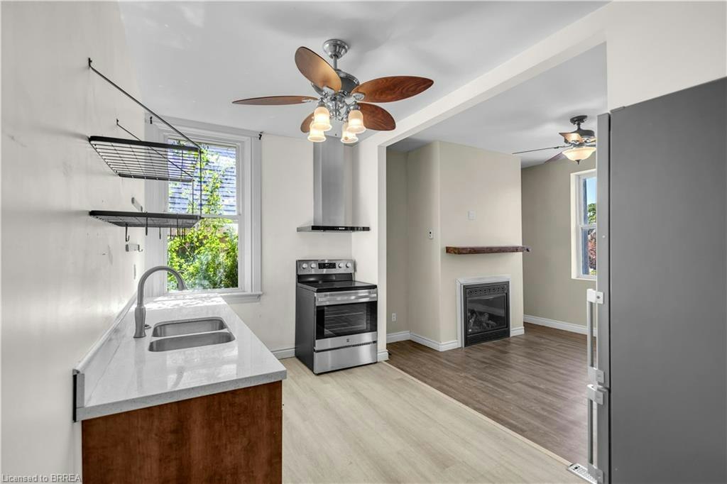 UPPER-107 Brant Avenue, Brantford, ON, N3T 3H4 - 7