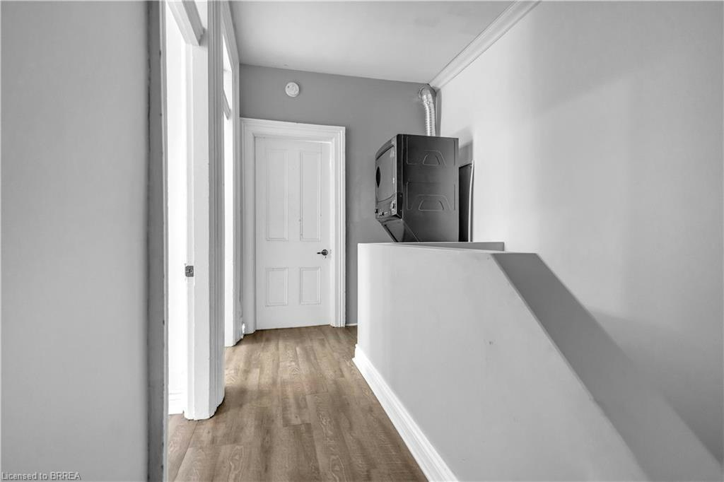 UPPER-107 Brant Avenue, Brantford, ON, N3T 3H4 - 16