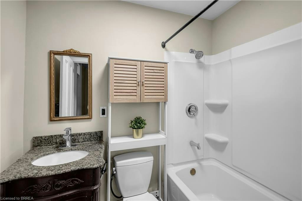 UPPER-107 Brant Avenue, Brantford, ON, N3T 3H4 - 21