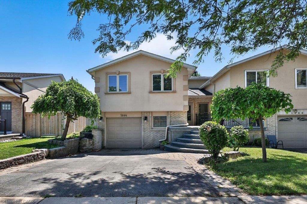 1444 Paddington Court, Burlington, ON, L7M 1W7