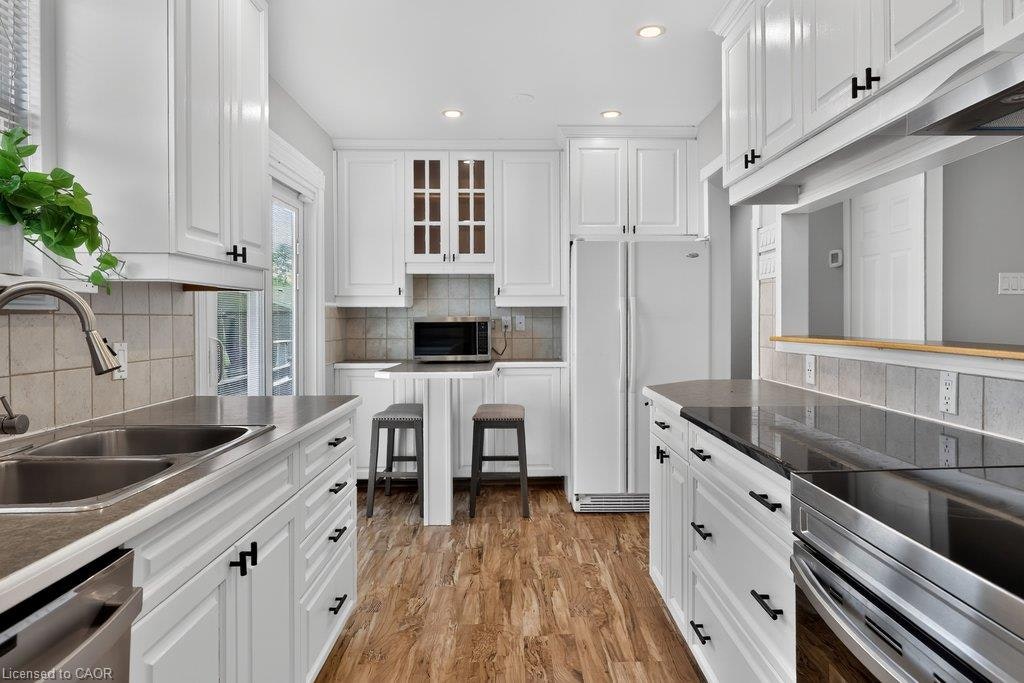 1444 Paddington Court, Burlington, ON, L7M 1W7 - 11