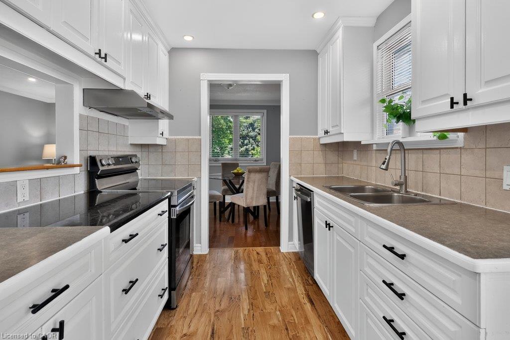 1444 Paddington Court, Burlington, ON, L7M 1W7 - 13