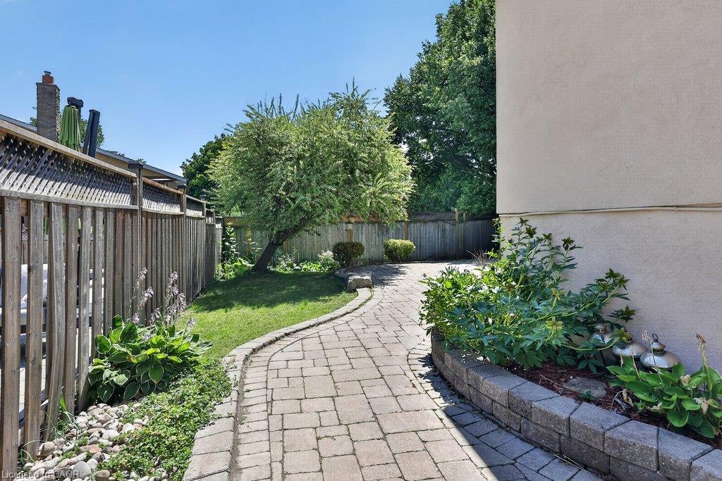 1444 Paddington Court, Burlington, ON, L7M 1W7 - 39