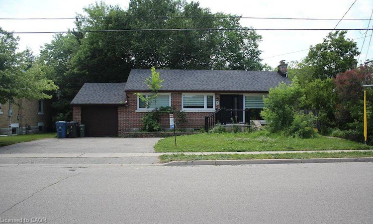 8 Marlborough Road