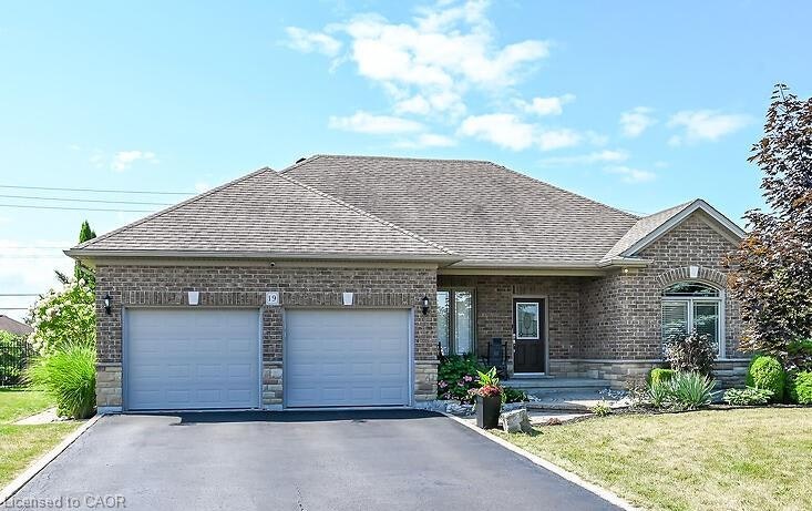 19 Sparrow Way, Norfolk County, ON, N0A 1N5