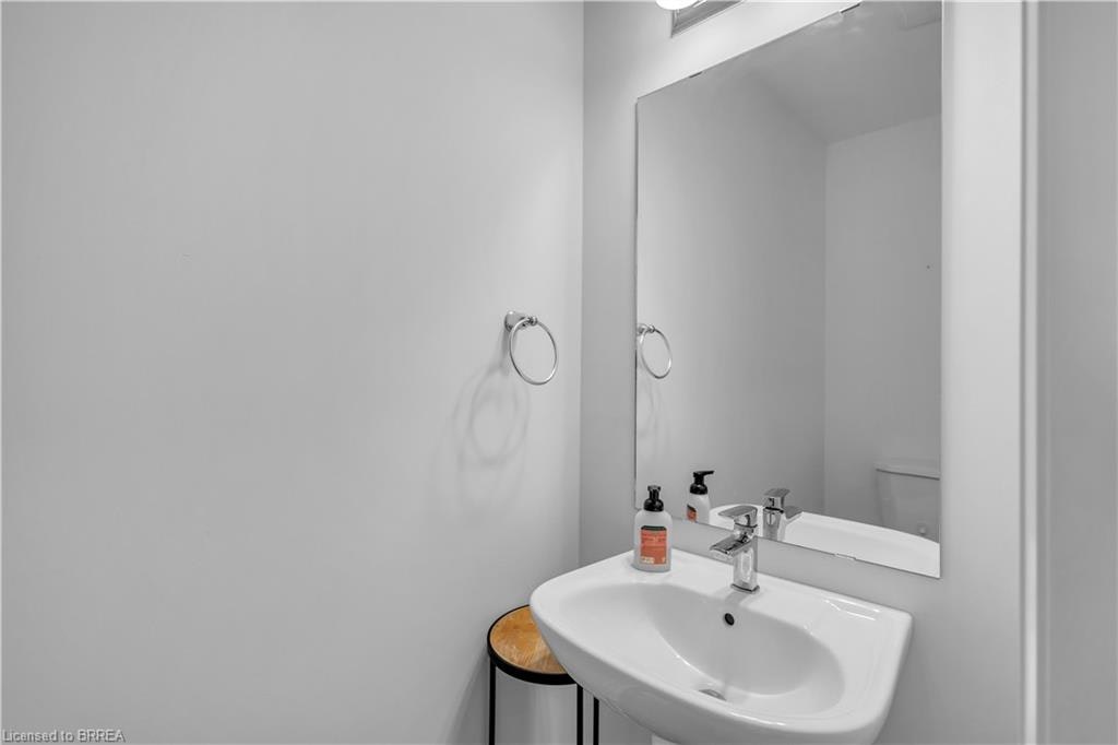 86-461 Blackburn Drive, Brantford, ON, N3T 0W9 - 11