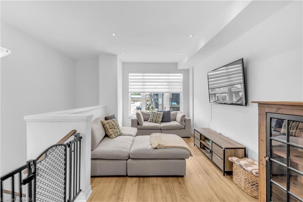 86-461 Blackburn Drive, Brantford, ON, N3T 0W9 - 5
