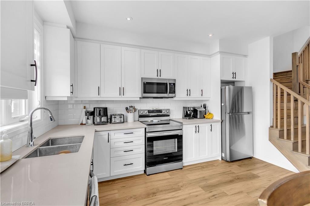 86-461 Blackburn Drive, Brantford, ON, N3T 0W9 - 8