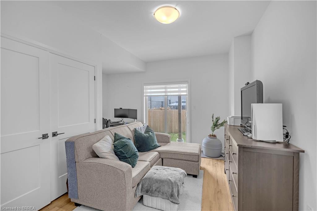 86-461 Blackburn Drive, Brantford, ON, N3T 0W9 - 22