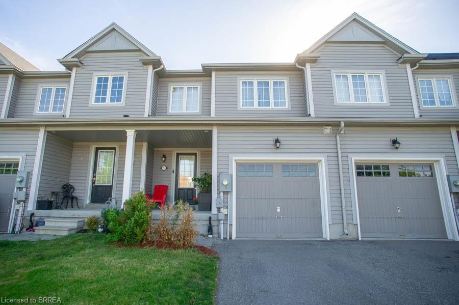 153 English Lane, Brantford, ON, N3T 0J3