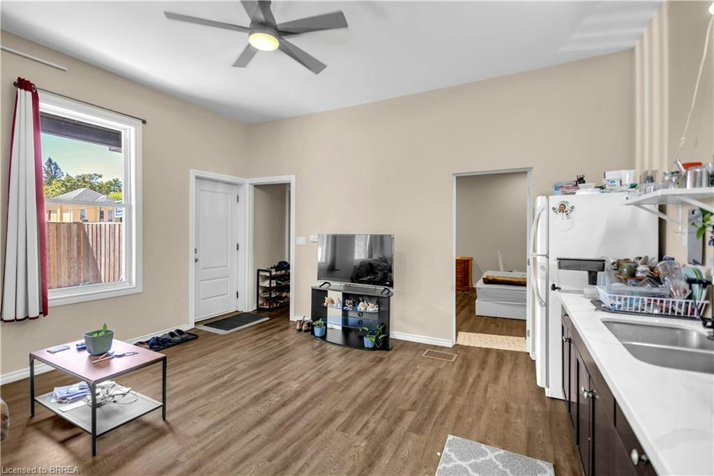 2-92 Alfred Street, Brantford, ON, N3S 5G2 - 11