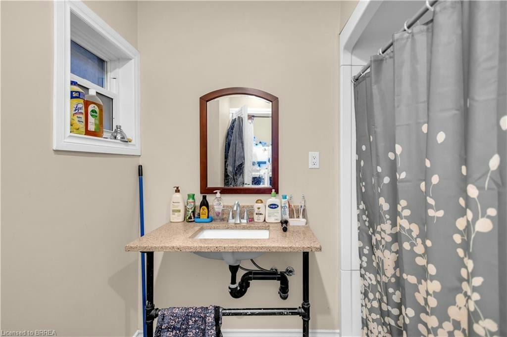 2-92 Alfred Street, Brantford, ON, N3S 5G2 - 17