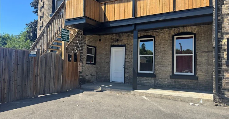 2-92 Alfred Street, Brantford, ON, N3S 5G2 - 2