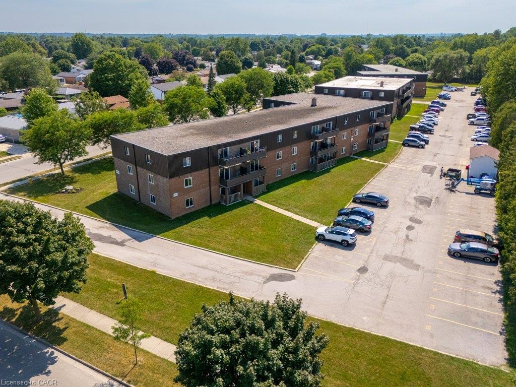 112-390 Admiral Drive, London, ON, N5V 3C2 - 2