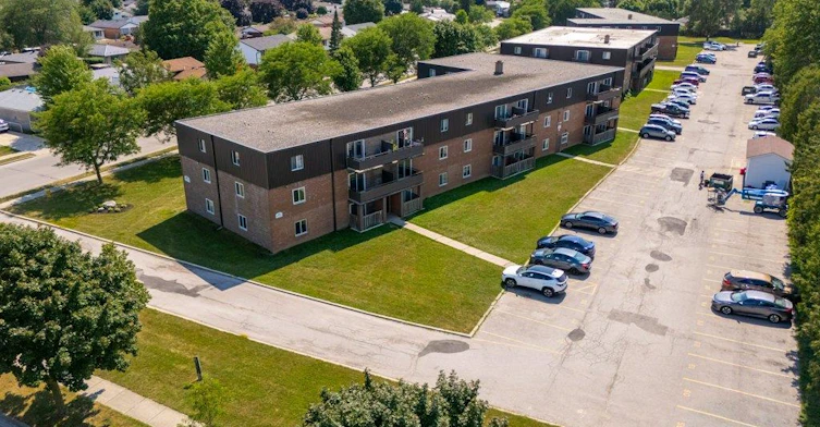 112-390 Admiral Drive, London, ON, N5V 3C2 - 2