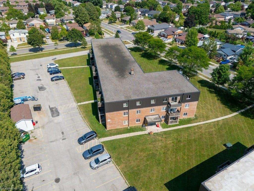 112-390 Admiral Drive, London, ON, N5V 3C2 - 3