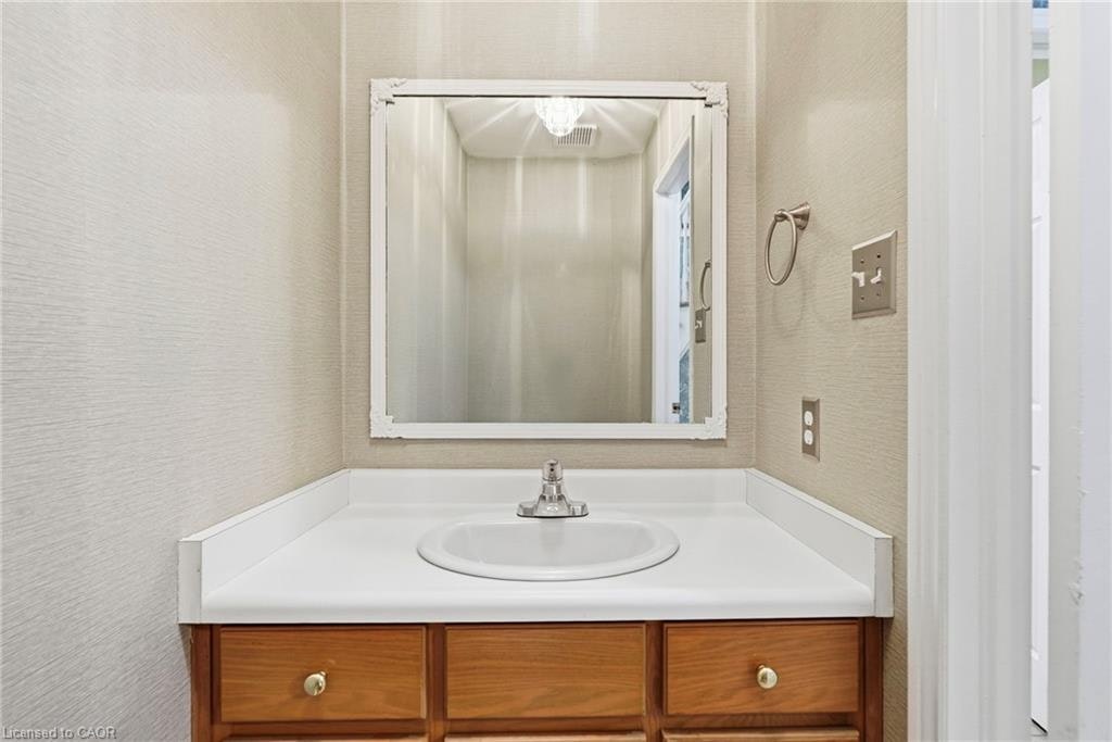 121 First Road W, Hamilton, ON, L8J 2S6 - 20
