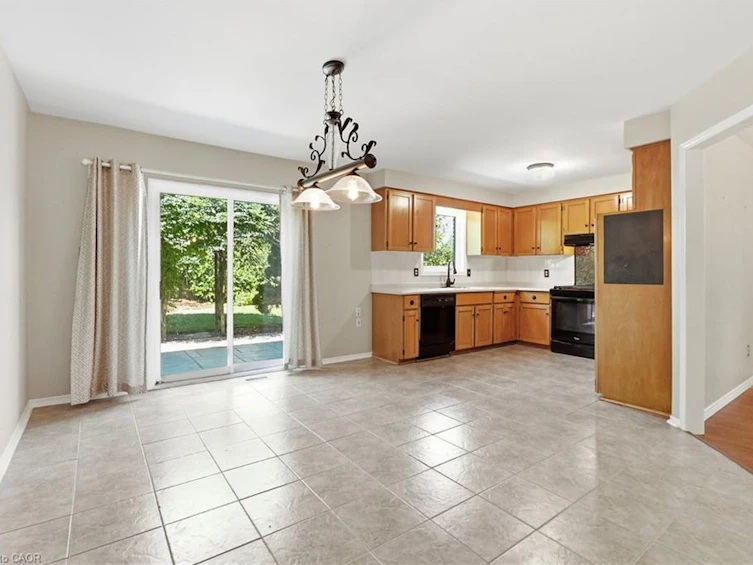 121 First Road W, Hamilton, ON, L8J 2S6 - 14