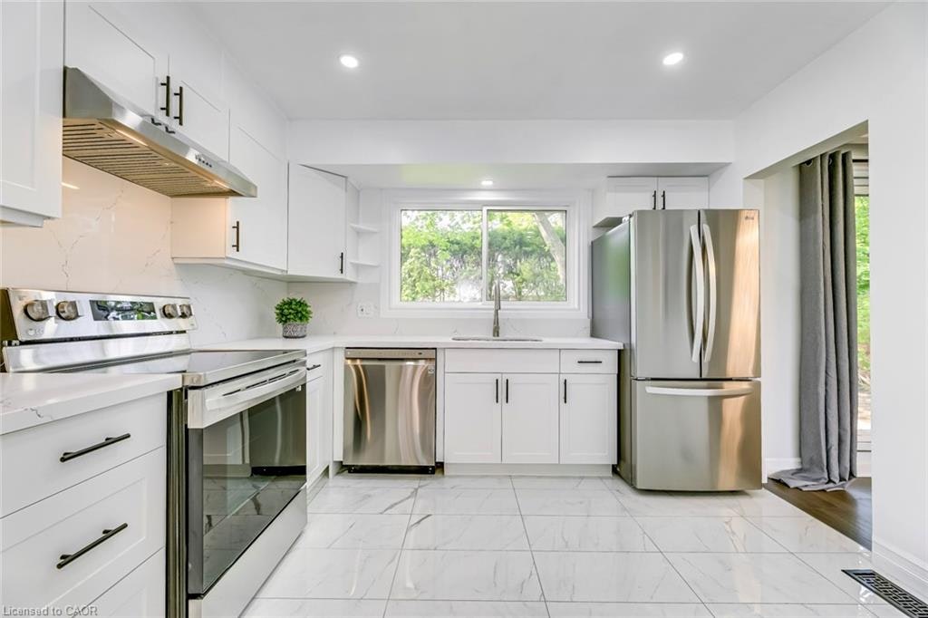 356 Dunlop Crescent, Burlington, ON, L7L 3N7 - 11
