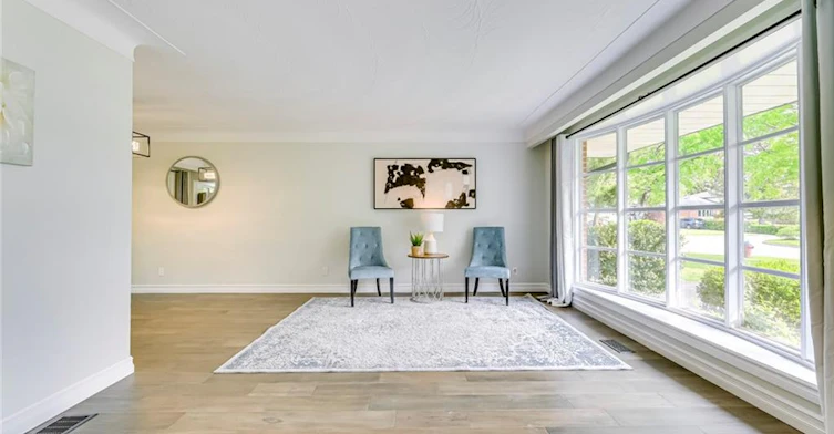 356 Dunlop Crescent, Burlington, ON, L7L 3N7 - 5
