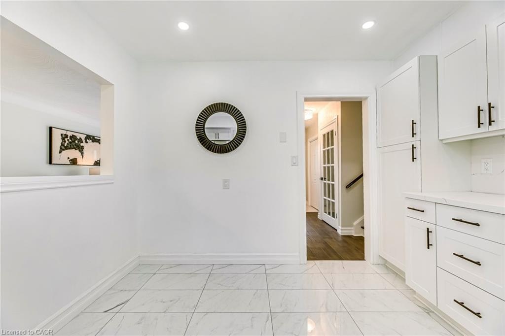 356 Dunlop Crescent, Burlington, ON, L7L 3N7 - 14