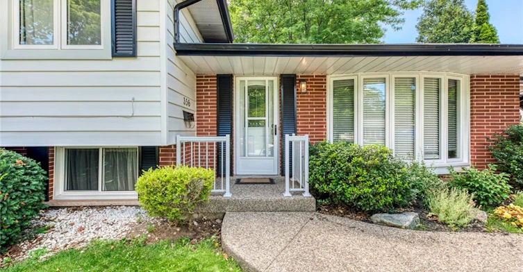 356 Dunlop Crescent, Burlington, ON, L7L 3N7 - 3