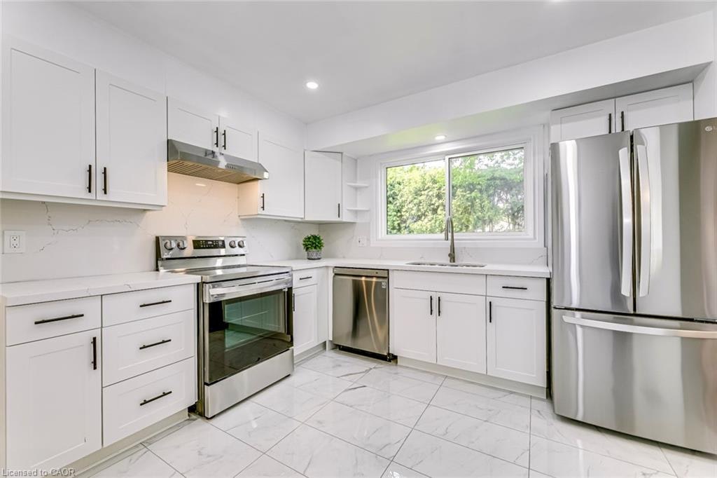 356 Dunlop Crescent, Burlington, ON, L7L 3N7 - 12