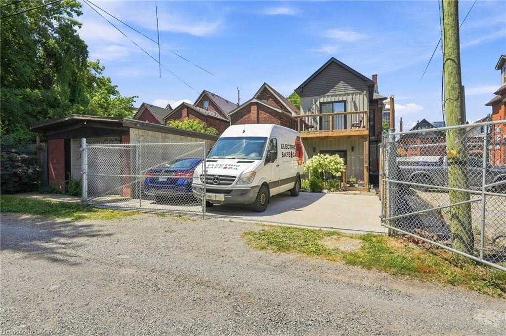 UPPER-91 Wellington Street S, Hamilton, ON, L8N 2R3 - 28