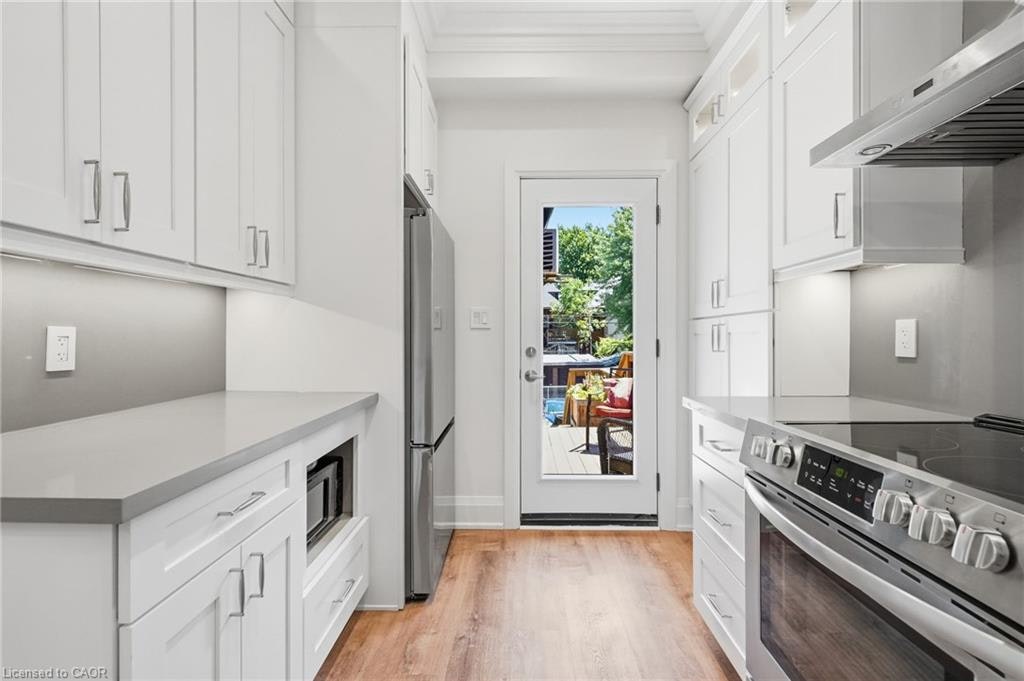 UPPER-91 Wellington Street S, Hamilton, ON, L8N 2R3 - 10