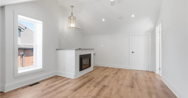 UPPER-91 Wellington Street S, Hamilton, ON, L8N 2R3 - 18