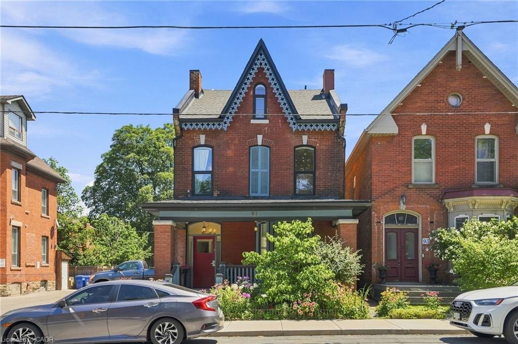 UPPER-91 Wellington Street S, Hamilton, ON, L8N 2R3 - 2