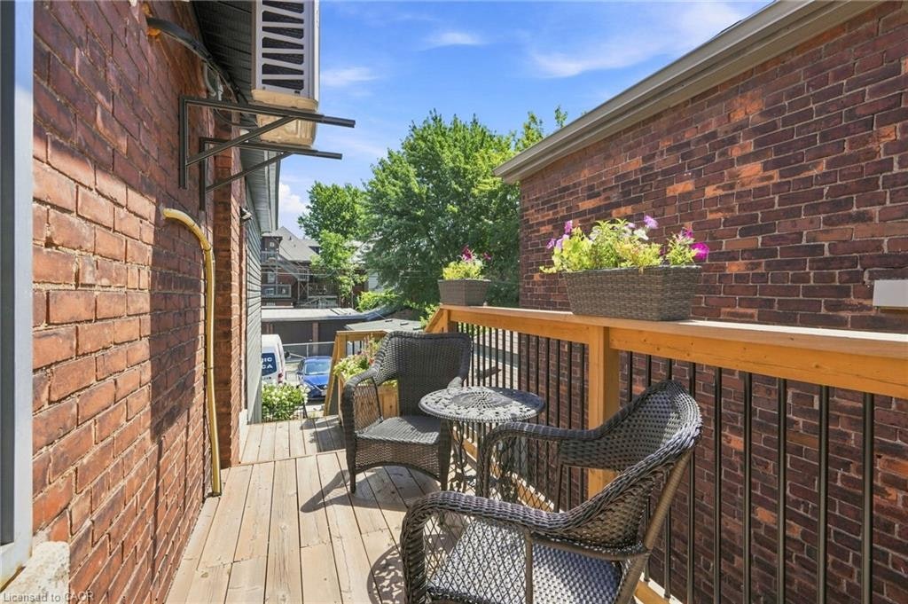 UPPER-91 Wellington Street S, Hamilton, ON, L8N 2R3 - 24