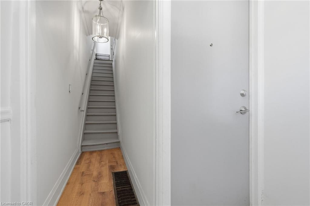 UPPER-91 Wellington Street S, Hamilton, ON, L8N 2R3 - 16