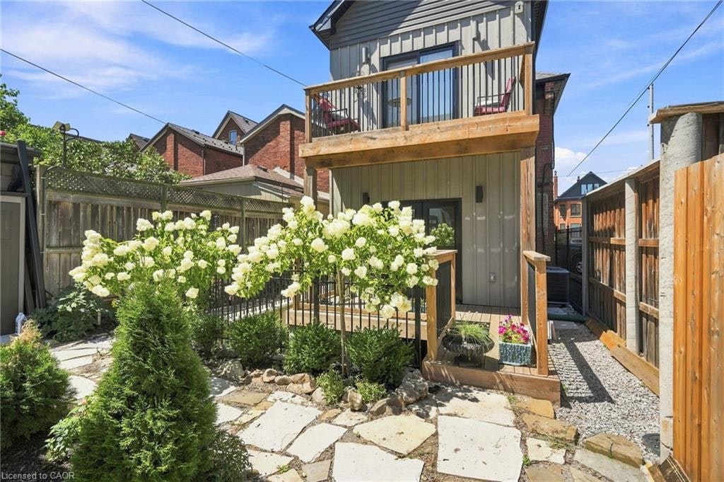 UPPER-91 Wellington Street S, Hamilton, ON, L8N 2R3 - 26
