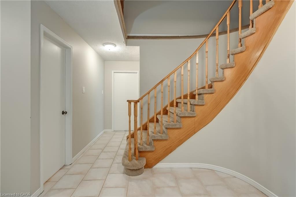 265 Mississaga Street, Oakville, ON, L6L 6J8 - 6