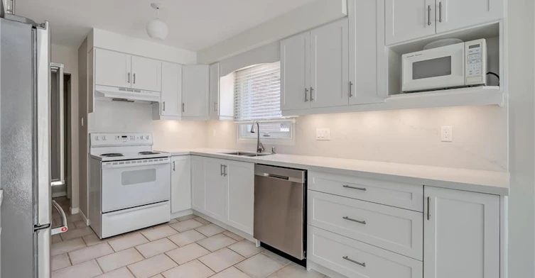 265 Mississaga Street, Oakville, ON, L6L 6J8 - 15