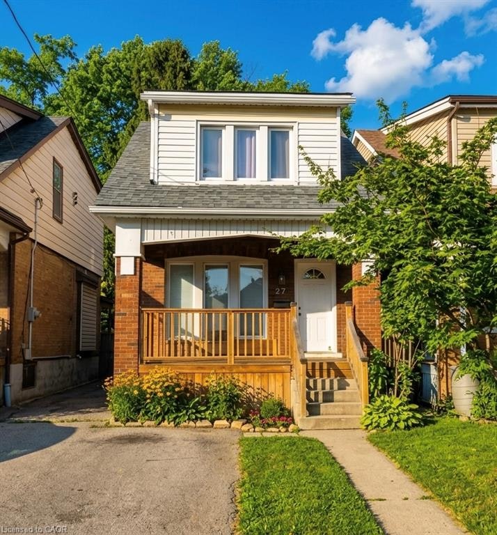 27 Belmont Avenue, Hamilton, ON, L8L 7L9
