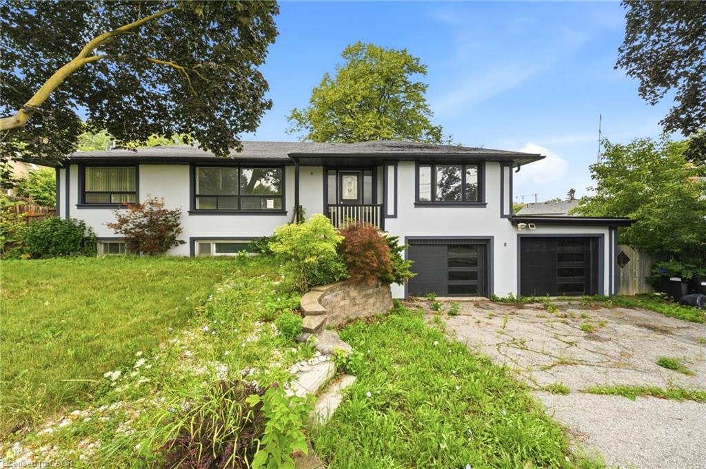194 Simcoe Road, Bradford West Gwillimbury, ON, L3Z 1Y9