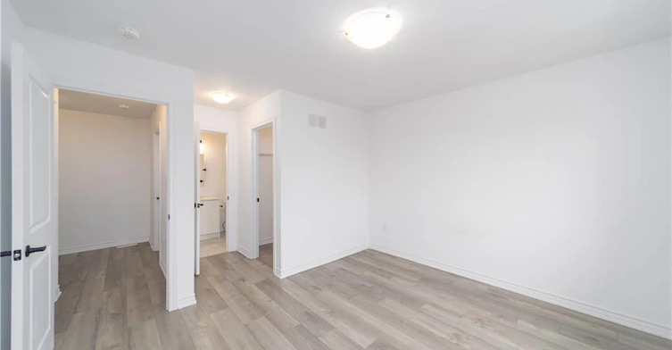 12 Hay Lane, Barrie, ON, L9J 0V5 - 17