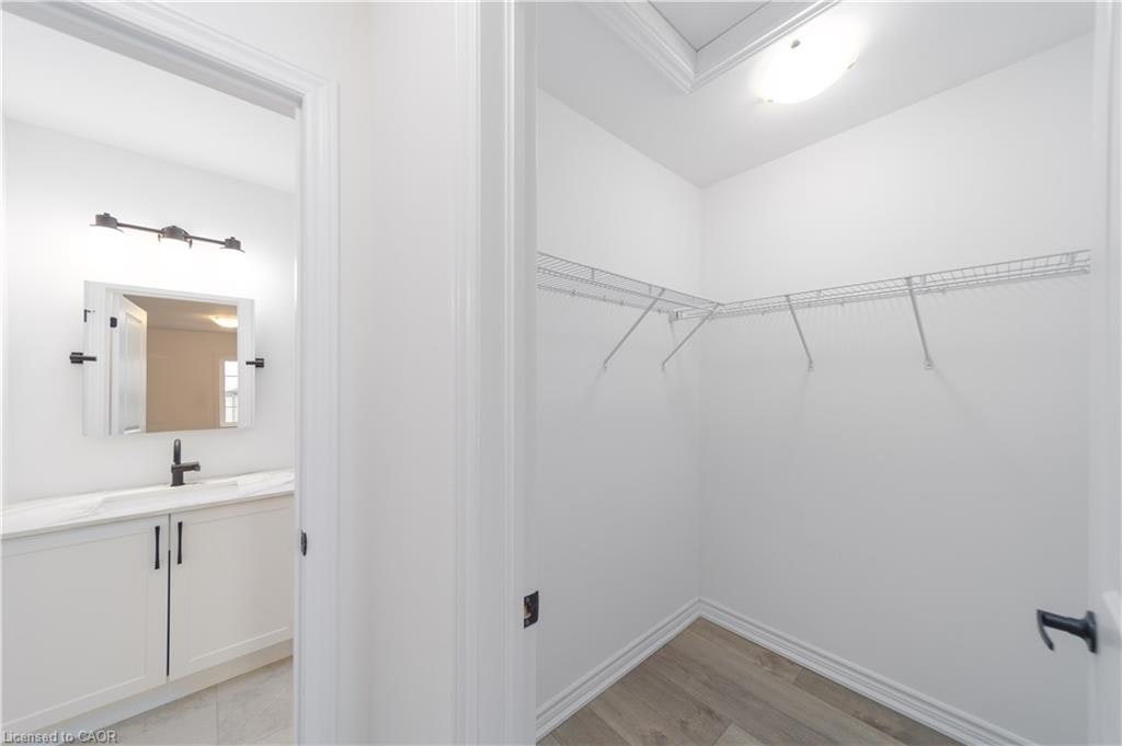 12 Hay Lane, Barrie, ON, L9J 0V5 - 18