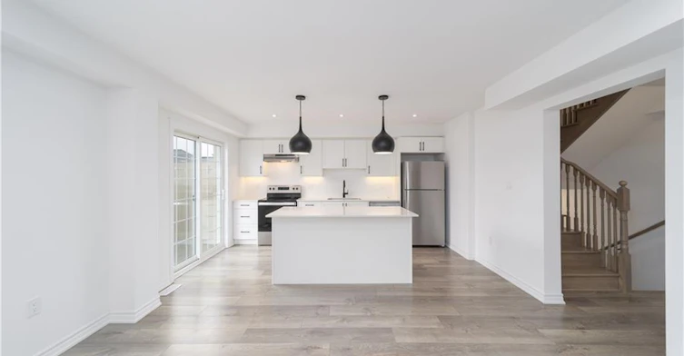 12 Hay Lane, Barrie, ON, L9J 0V5 - 10