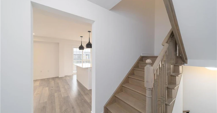 12 Hay Lane, Barrie, ON, L9J 0V5 - 7