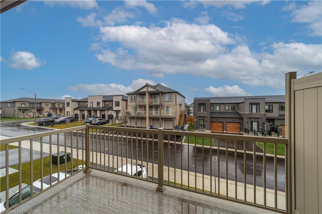 12 Hay Lane, Barrie, ON, L9J 0V5 - 14