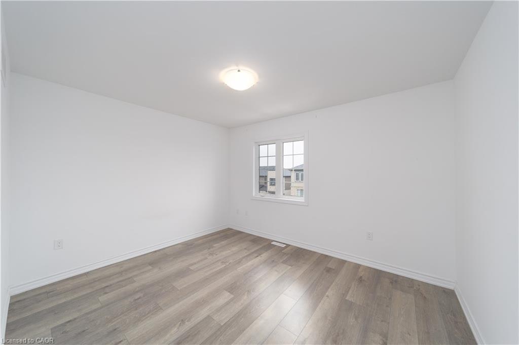 12 Hay Lane, Barrie, ON, L9J 0V5 - 16