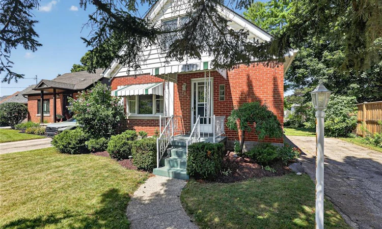 78 Belleview Avenue